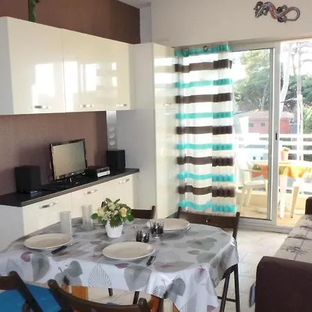 Bona, Vue Hippodrome Et Mer, Clim شقة